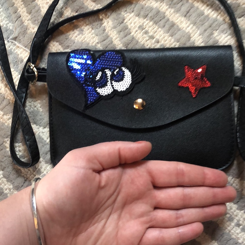 Purse - Picture 2 of 4